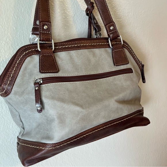 Born‎ Leather Hand Bag - Picture 6 of 9